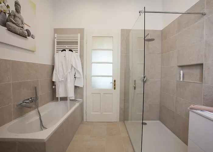 Apartament Business 